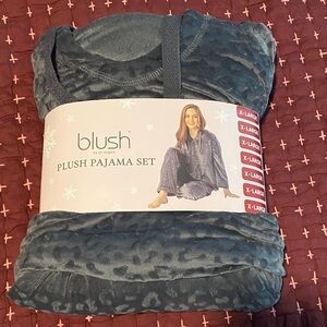 Blush Plush Pajama Set - Dark Gray